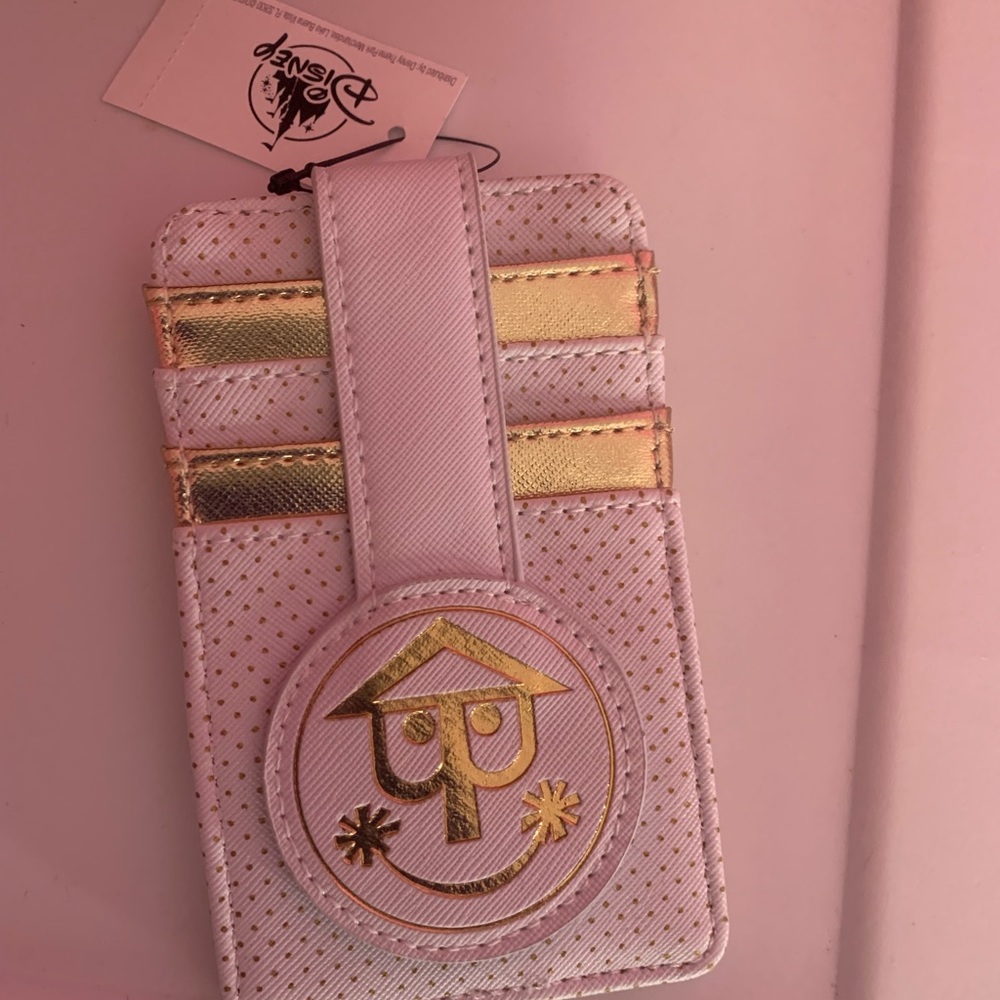 It’s A Small World Card Holder